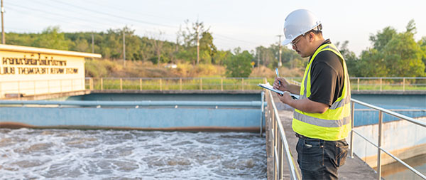Monitoring water treatment services